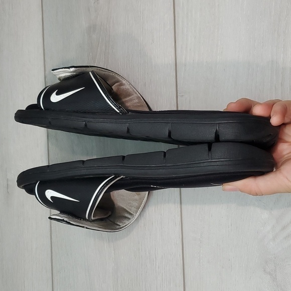 Nike Womens Comfort Footbed Slide Sandals Flats shoes sz 11 - Picture 9 of 10